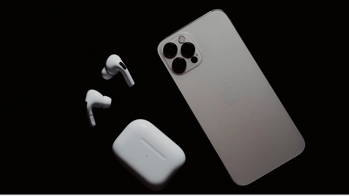 You are currently viewing Best Earbuds for iPhone 2025: The Ultimate Guide