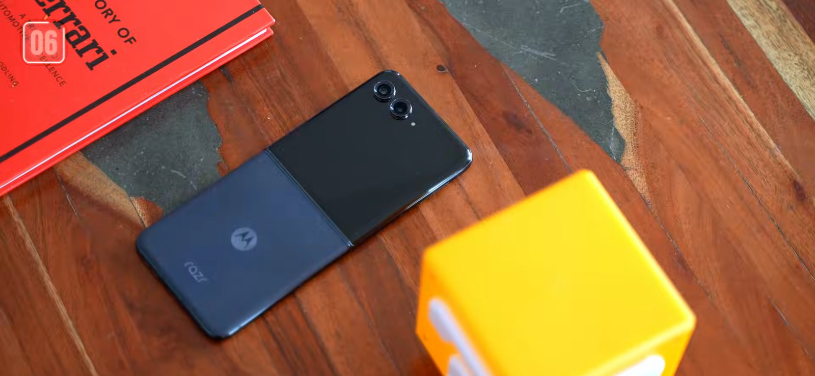 📱 Motorola RAZR 60 Ultra – Mid May