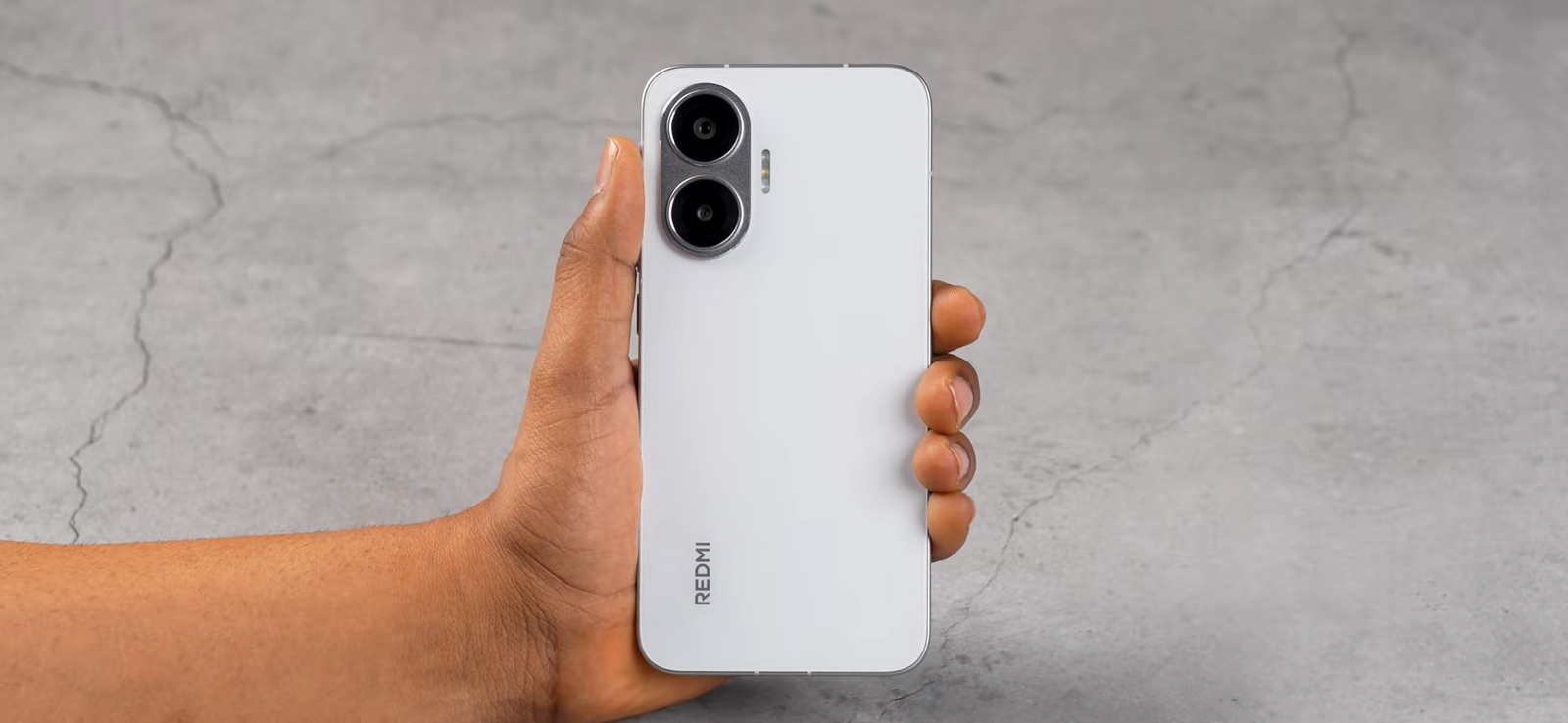 Redmi Turbo 4 Pro First Look (Poco F7 India) – Big Battery, Big Performance! 