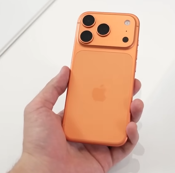 iPhone 17 Cosmic Orange: Why Apple’s New Color Is Creating Global Hype