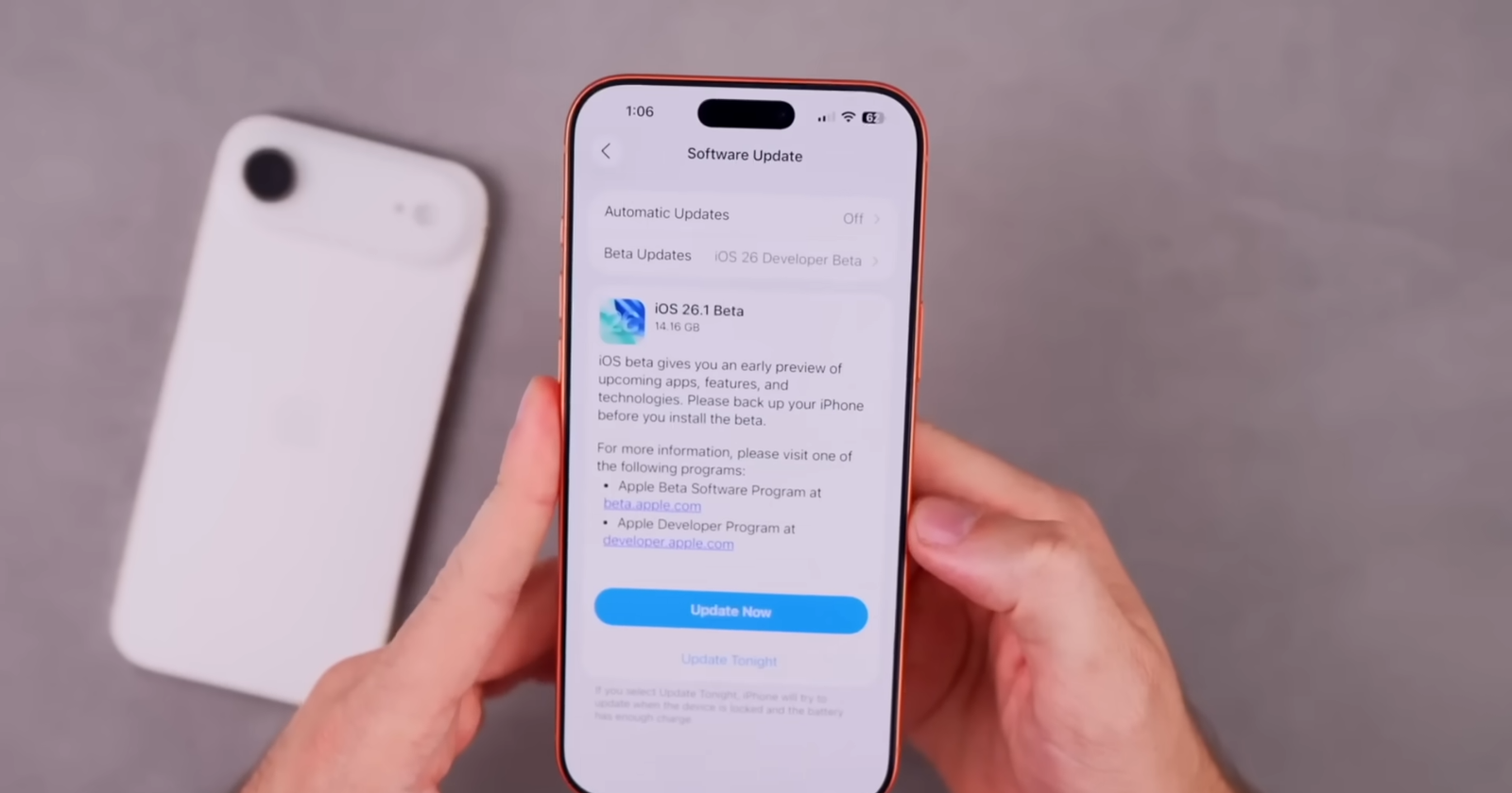 iOS 26.1 Update: Apple Finally Fixes Those Annoying Transparent Effects